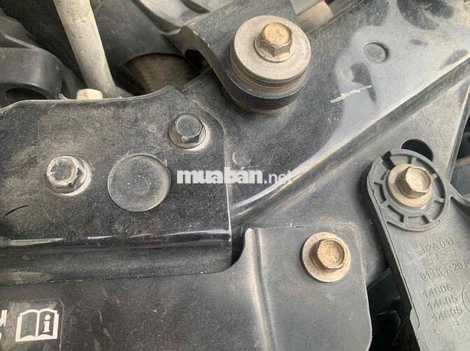 Chevrolet Trailblazer 7 chỗ Số sàn Đen