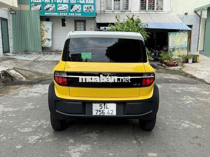 Xe điện VinFast VF3 2025 Vàng thuê pin 11 nghìn km