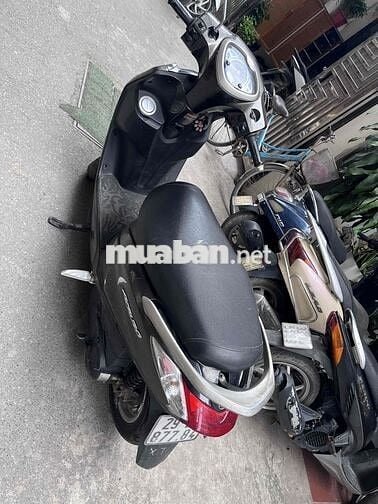 Yamaha Acruzo màu Đen