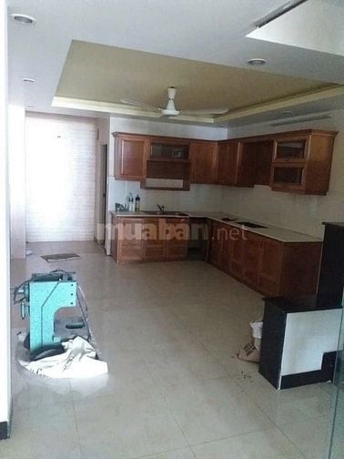 Mặt tiền đường số 7 KDC Bình Phú ngay metro
