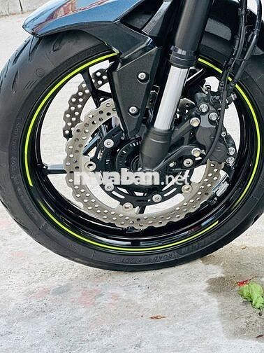 Mạnh Hà Motor bán Kawasaki Z900 2020 nét keng