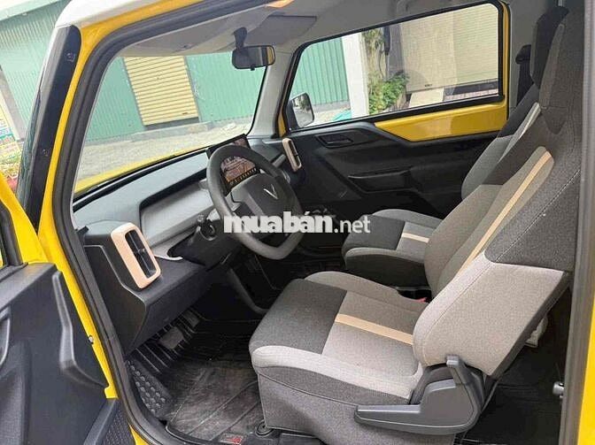 Xe điện VinFast VF3 2025 Vàng thuê pin 11 nghìn km