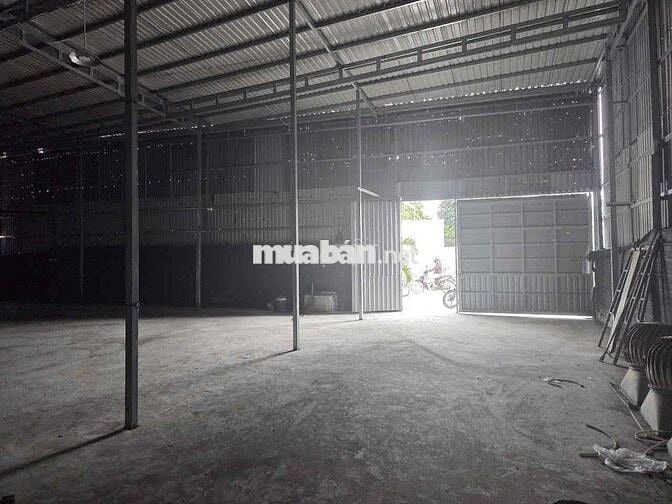CHO THUÊ XƯỞNG 350M² THẠNH XUÂN 24, Q12,XE TẢI LỚN RA VÀO,GIÁ 20TR