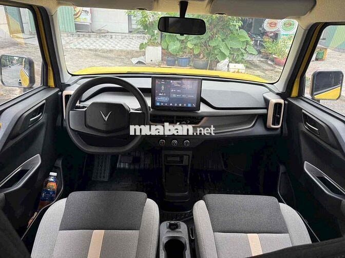 Xe điện VinFast VF3 2025 Vàng thuê pin 11 nghìn km