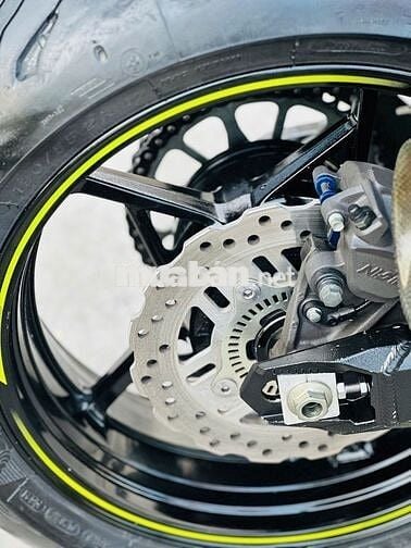 Mạnh Hà Motor bán Kawasaki Z900 2020 nét keng