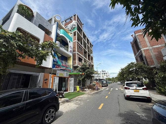 Chính chủ bán lô đất đẹp HÒA PHÚ 28, gần Nguyễn Sinh Sắc