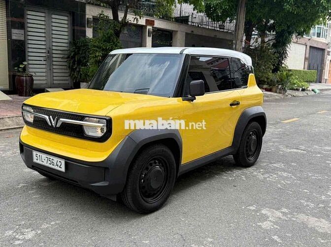 Xe điện VinFast VF3 2025 Vàng thuê pin 11 nghìn km