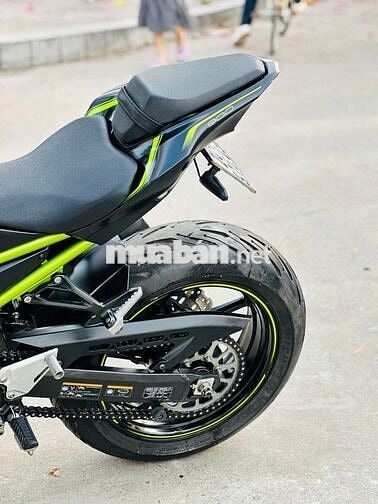 Mạnh Hà Motor bán Kawasaki Z900 2020 nét keng
