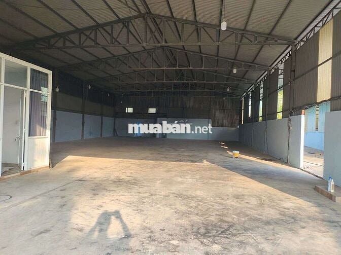 CHO THUÊ TDT ĐẤT 2700M2 DT XƯỞNG 1200M2 GIÁ 45TR BAO VAT THÍCH HỢP SX