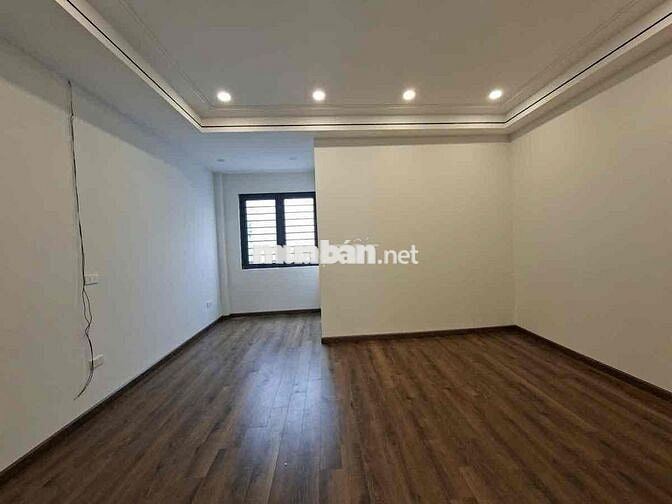 VIP Phố Chính Kinh, nhà đẹp ở luôn, KD đỉnh, oto đỗ cửa, 2 thoáng,dt 3