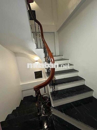 VIP Phố Chính Kinh, nhà đẹp ở luôn, KD đỉnh, oto đỗ cửa, 2 thoáng,dt 3