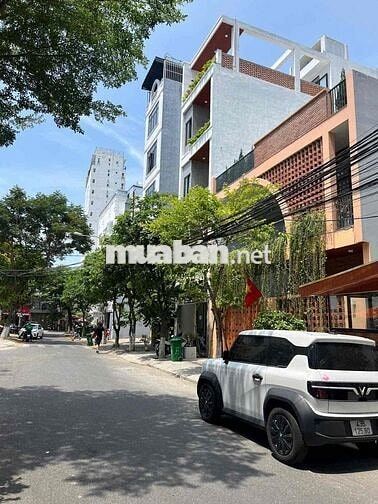 Bán lô đất MT 5m5 Đường Lê Ninh Sát Phạm Văn Đồng Cách Biển 100m