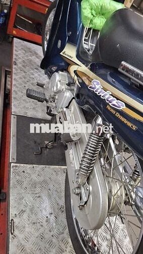 Yamaha Sirius màu Xanh đậm