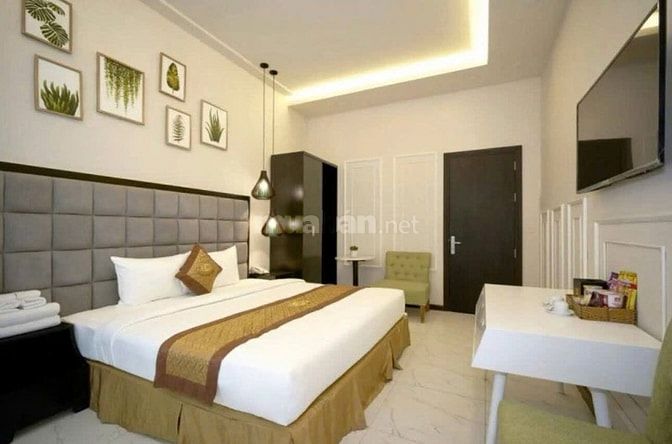 BÁN KHÁCH SẠN LÝ TỰ TRỌNG, BẾN THÀNH, QUẬN 1, THU NHẬP KHỦNG 300TR/TH,