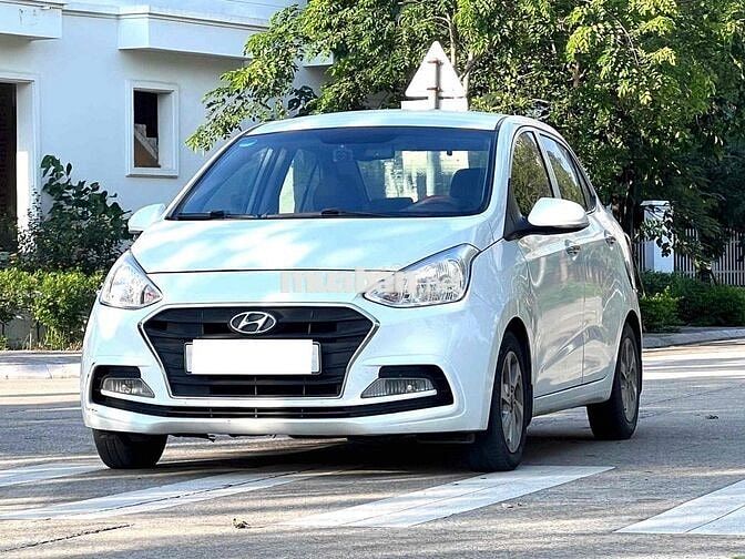 Hyundai Grand i10 Sedan 1.2 AT sản xuất 2020