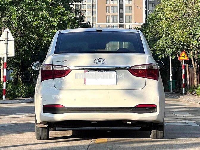 Hyundai Grand i10 Sedan 1.2 AT sản xuất 2020