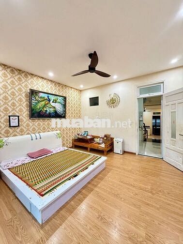 Nhà 4 tầng 4pn đường 7m5 lề 10m đất, trung tâm Cẩm Lệ chỉ 8ty2
