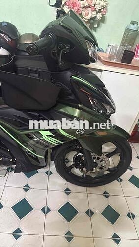 Yamaha LC 135 V8 Xanh lá