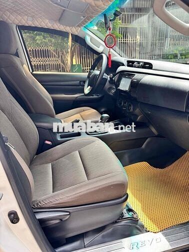Toyota Hilux 2.4 E 2017 Trắng 80.000 km