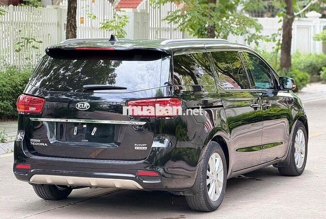 Kia Sedona 2.2D LUXURY sản xuất 2021