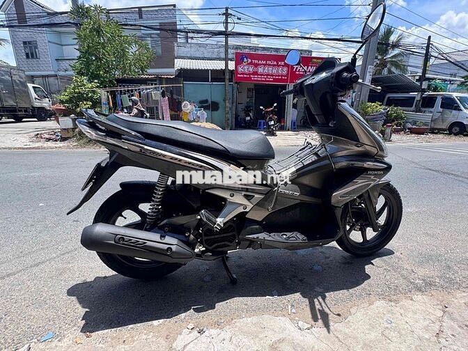 Honda Air Blade Fi màu Nâu