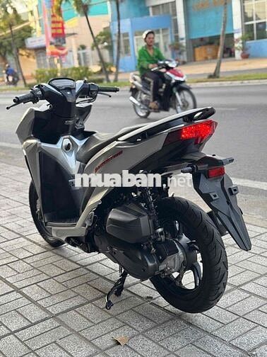 Honda Vario 150 2021 màu Bạc bao hồ sơ