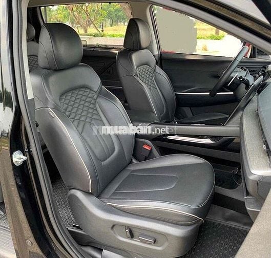 Hyundai Custin 2.0 Cao Cấp 2024 - Siêu lướt 36k km