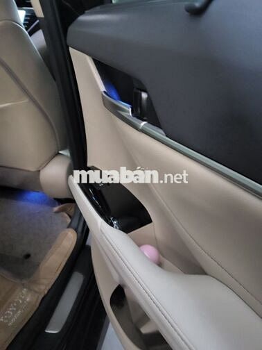 Toyota Camry 2020 2.5Q Đen