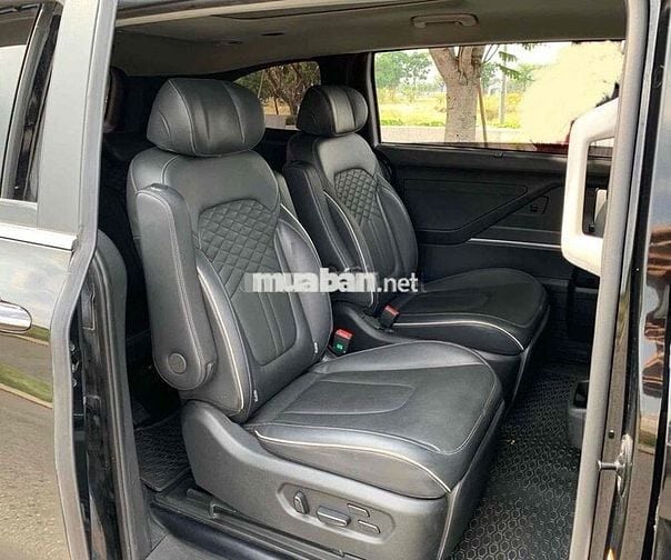 Hyundai Custin 2.0 Cao Cấp 2024 - Siêu lướt 36k km