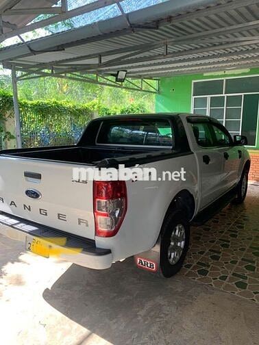 Ford Ranger XLS Trắng