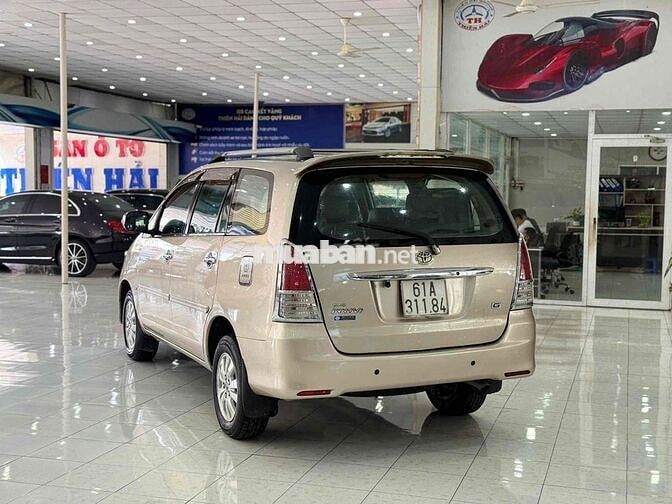 Toyota Innova 2010 2.0G RS Vàng cát