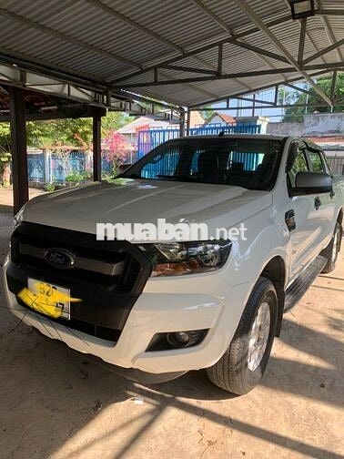 Ford Ranger XLS Trắng