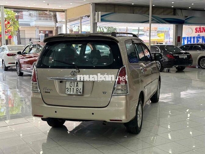 Toyota Innova 2010 2.0G RS Vàng cát