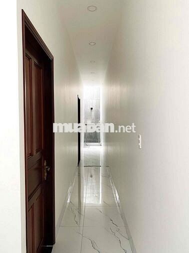 NHÀ PHỐ 3 TẦNG FULL NỘI THẤT MẶT TIỀN KINH DOANH !