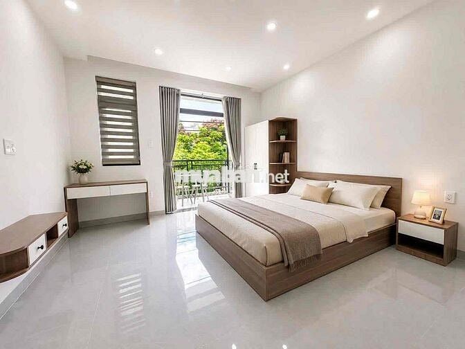 THUÊ  CĂN HỘ NGAY NƠ TRANG LONG 43M2 BAN CÔNG LỚN FULL NỘI THẤT