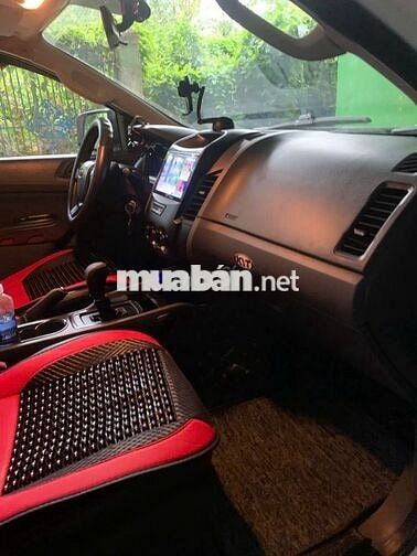 Ford Ranger XLS Trắng