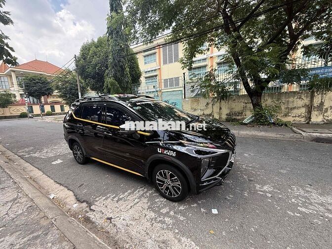 Mitsubishi Xpander Đen 7 chỗ