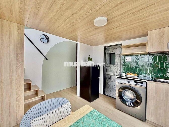 Duplex Ban Công Cửa Sổ Gác Cao 2M ngay Công Viên Làng Hoa