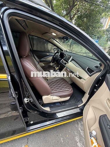 Mitsubishi Xpander Đen 7 chỗ