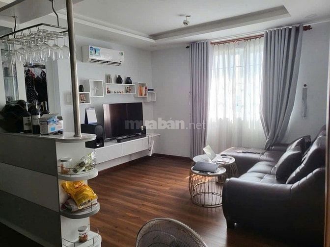 Căn hộ chung cư Mỹ Vinh 2p ngủ, có nội thất giá 16tr/th