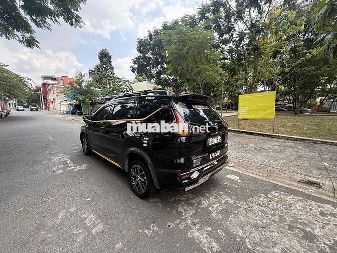 Mitsubishi Xpander Đen 7 chỗ