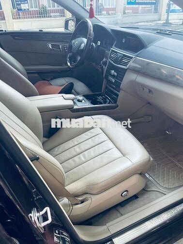 Mercedes-Benz E 300 2011 Đen 140000 km
