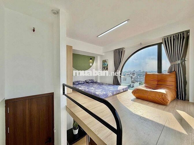 Duplex Ban Công Cửa Sổ Gác Cao 2M ngay Công Viên Làng Hoa