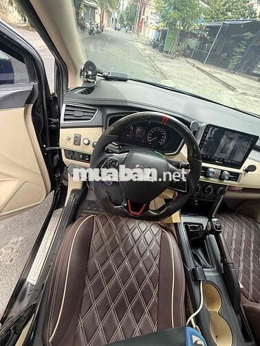 Mitsubishi Xpander Đen 7 chỗ