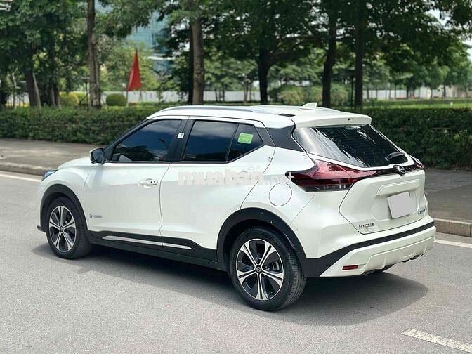 Nissan Kicks 2023 Đk 2024 1.2HEV Trắng 40000 km