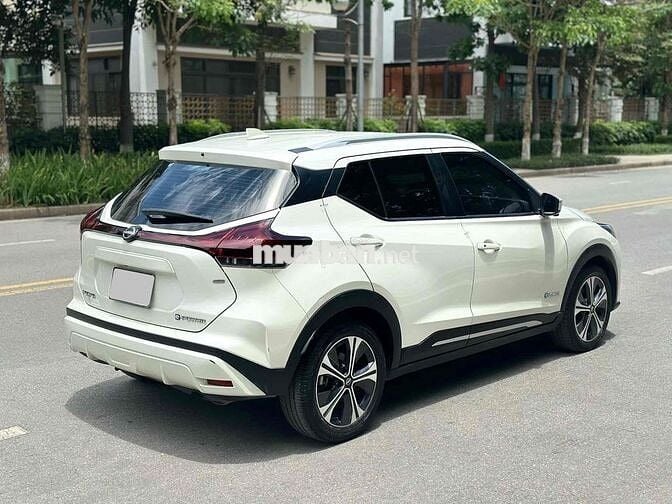 Nissan Kicks 2023 Đk 2024 1.2HEV Trắng 40000 km