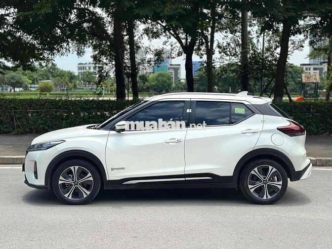 Nissan Kicks 2023 Đk 2024 1.2HEV Trắng 40000 km