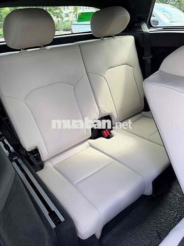 Xe điện VinFast VF9 Plus 2024 Xám