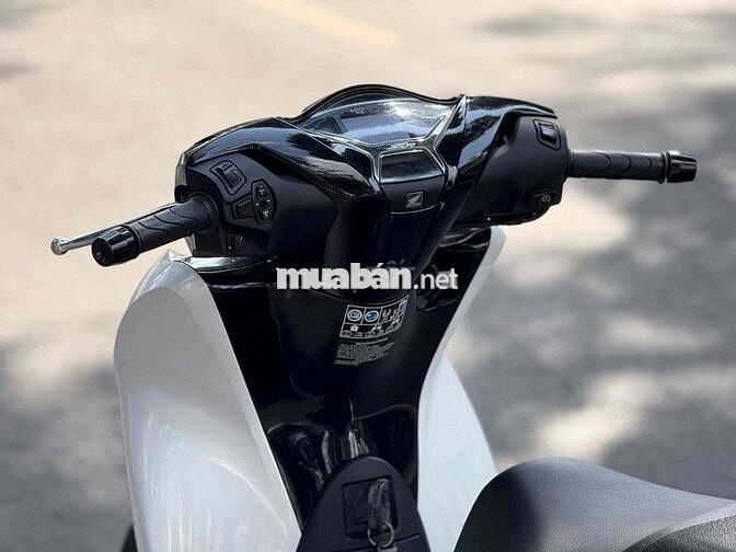 SH 150i 2021 Trắng Đen ( GÓP BAO NỢ XẤU )