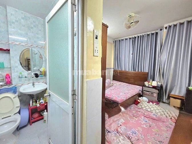 Nhà hẻm 3m 1/ Sư Vạn Hạnh. 3,8mx8m.Nhà 5 tầng BTCT.Giá 5.05 tỷ